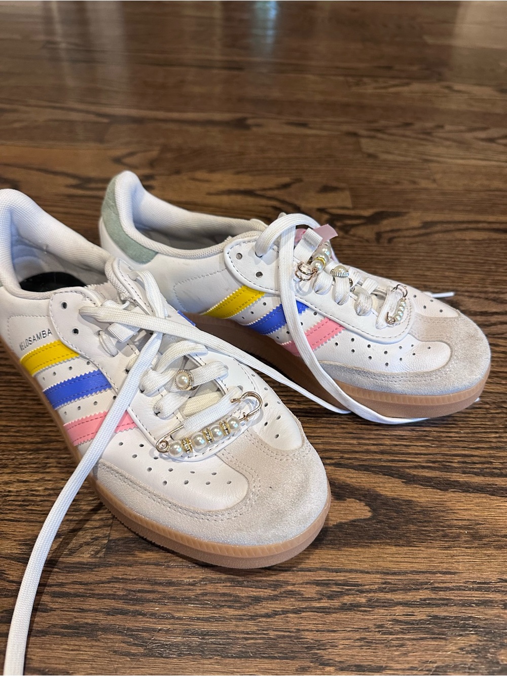 Stripe Adidas Velosamba Leather Women’s SPD with Pastel Stripe Accents